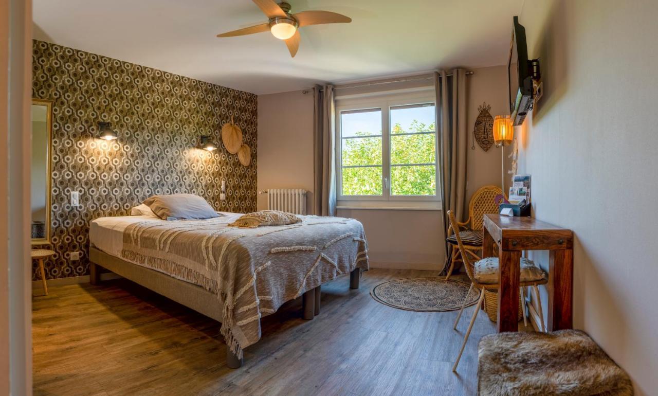 Hotel-Restaurant Le Sorgia Bellegarde-sur-Valserine ภายนอก รูปภาพ