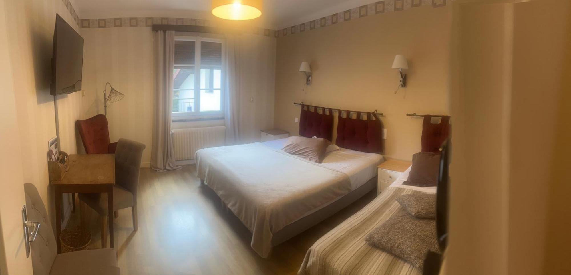 Hotel-Restaurant Le Sorgia Bellegarde-sur-Valserine ภายนอก รูปภาพ