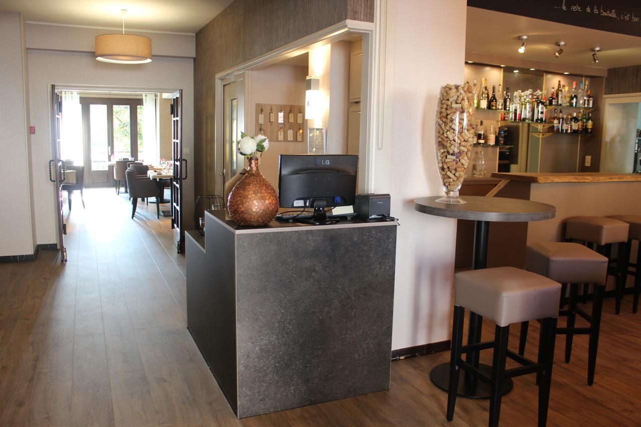 Hotel-Restaurant Le Sorgia Bellegarde-sur-Valserine ภายนอก รูปภาพ