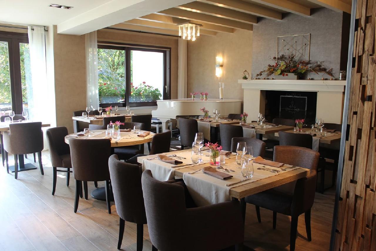 Hotel-Restaurant Le Sorgia Bellegarde-sur-Valserine ภายนอก รูปภาพ