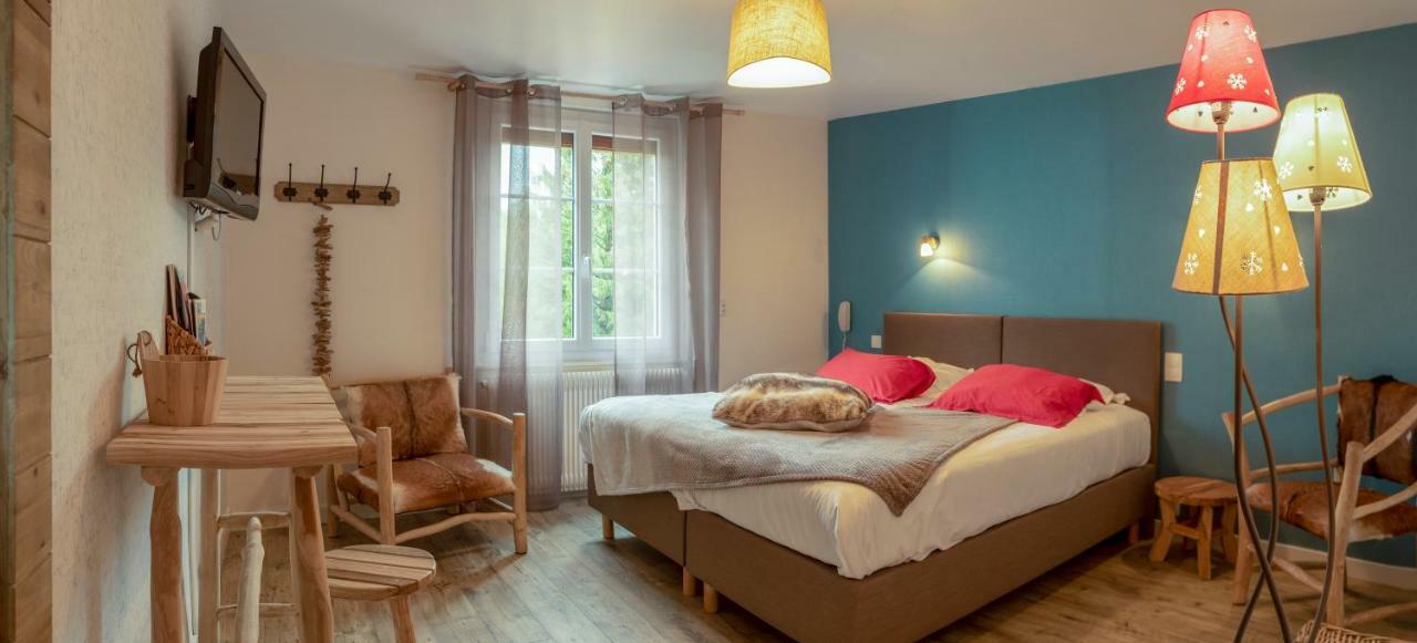 Hotel-Restaurant Le Sorgia Bellegarde-sur-Valserine ภายนอก รูปภาพ